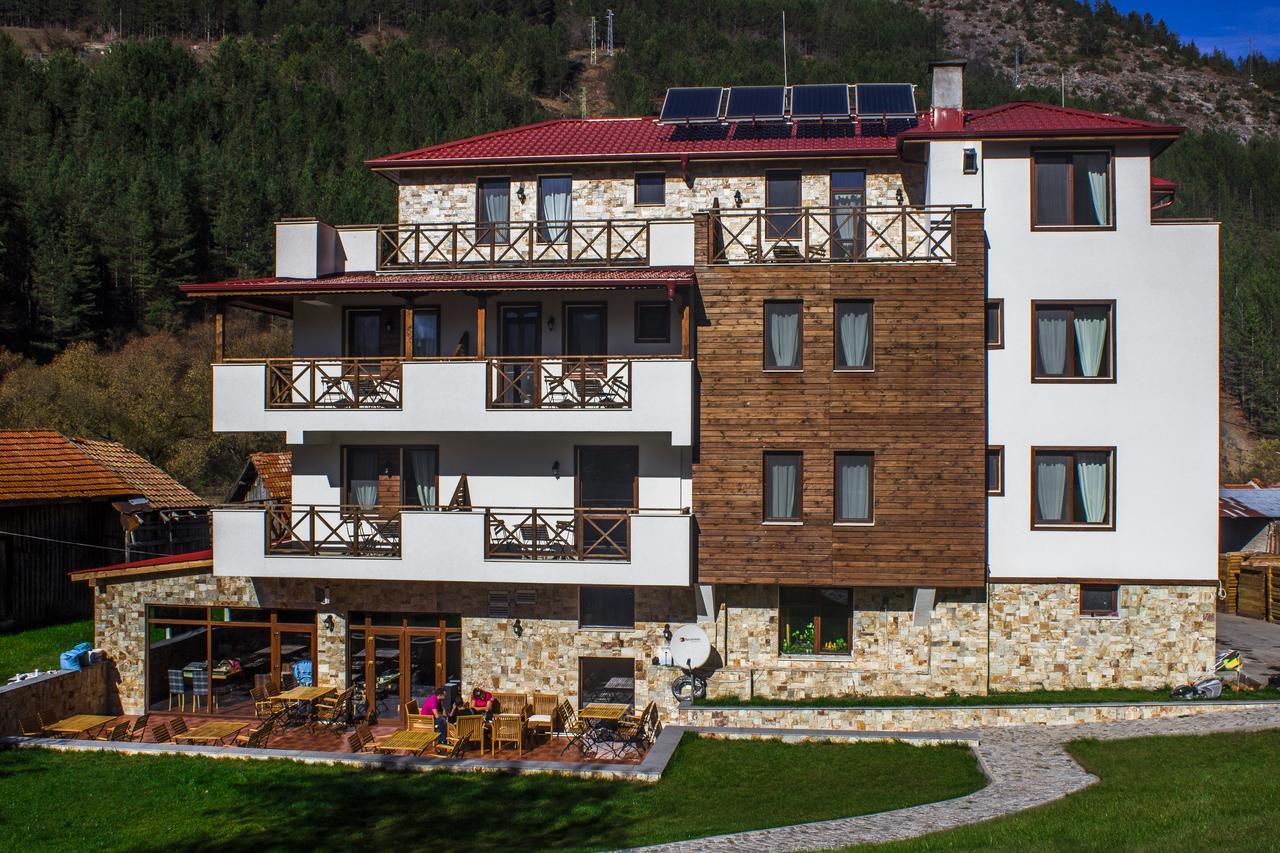 Trigrad Hotel Exteriör bild